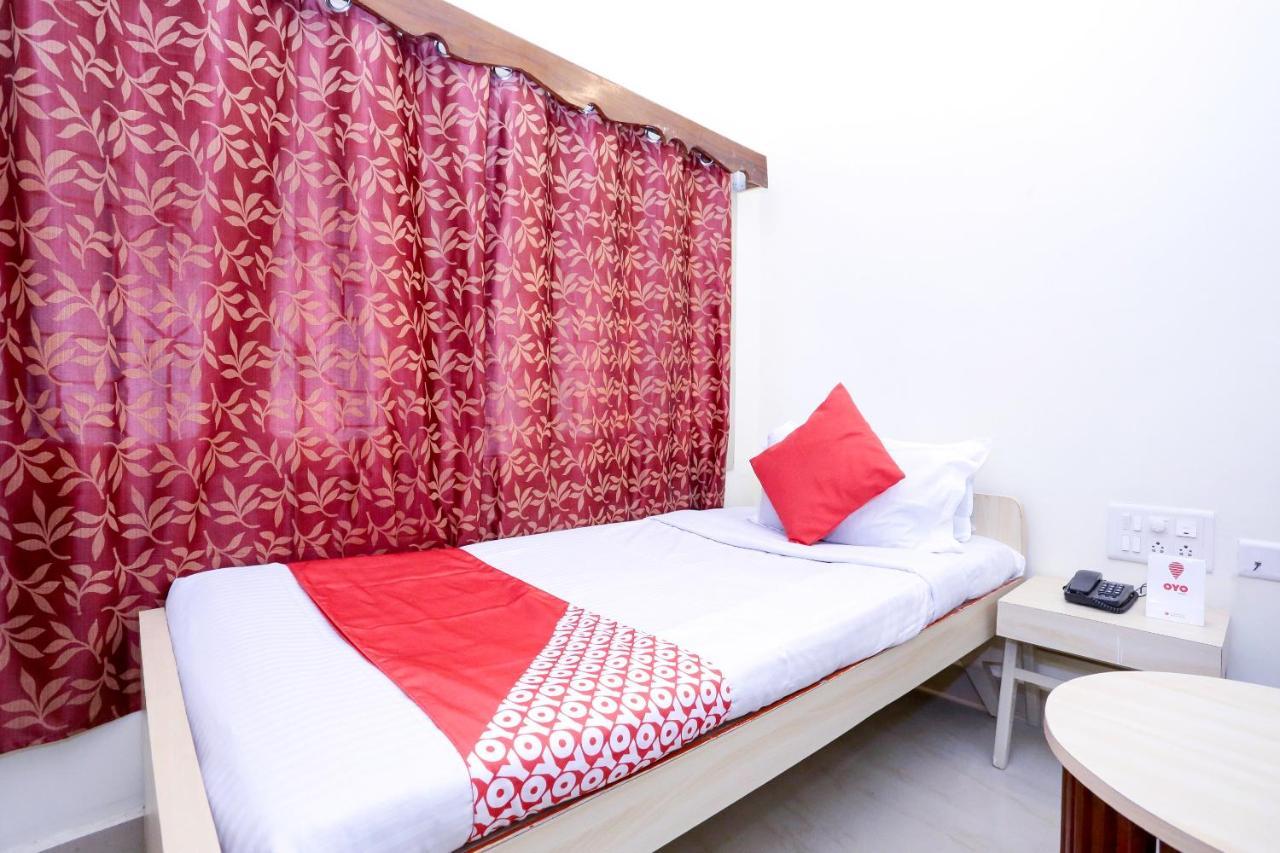 Oyo 18627 Hotel Mithila Salem Exterior photo