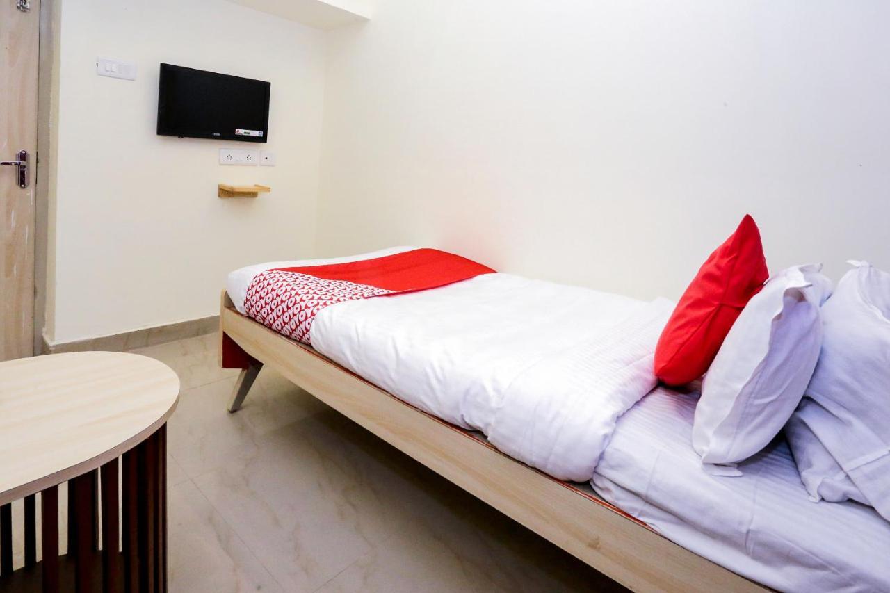 Oyo 18627 Hotel Mithila Salem Exterior photo