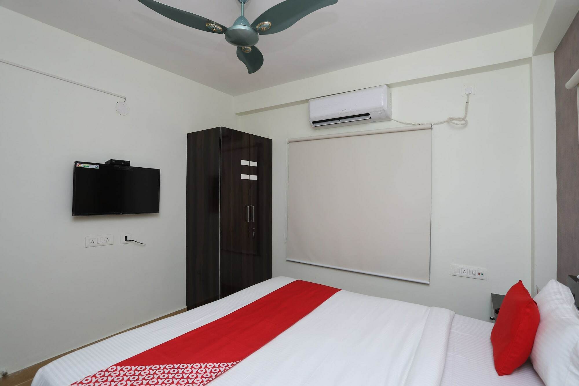 Oyo 18627 Hotel Mithila Salem Exterior photo